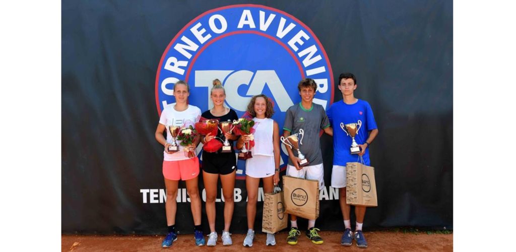 TENNIS: AVVENIRE, TRIONFI DELLA ANDREEVA E DI BOSCARDIN DIAS